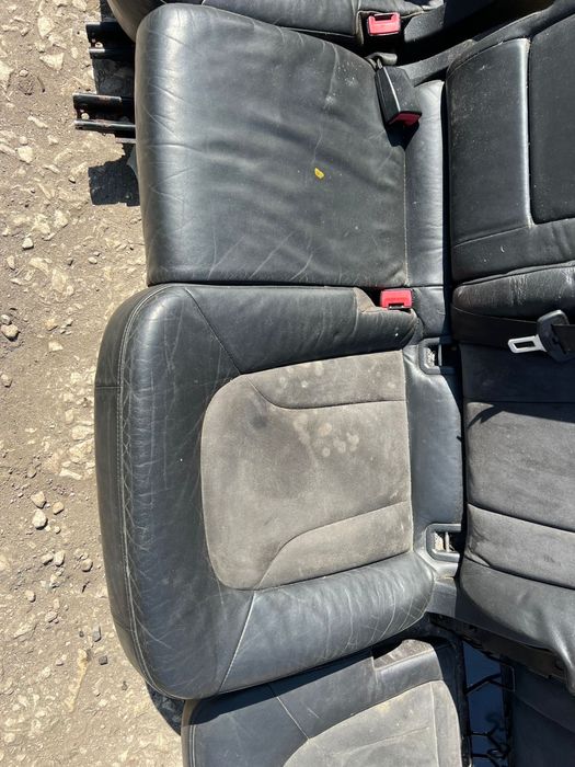 Салон за Ауди AUDI Q7 Sline кожа+алкантар Ел. 7места ном 110