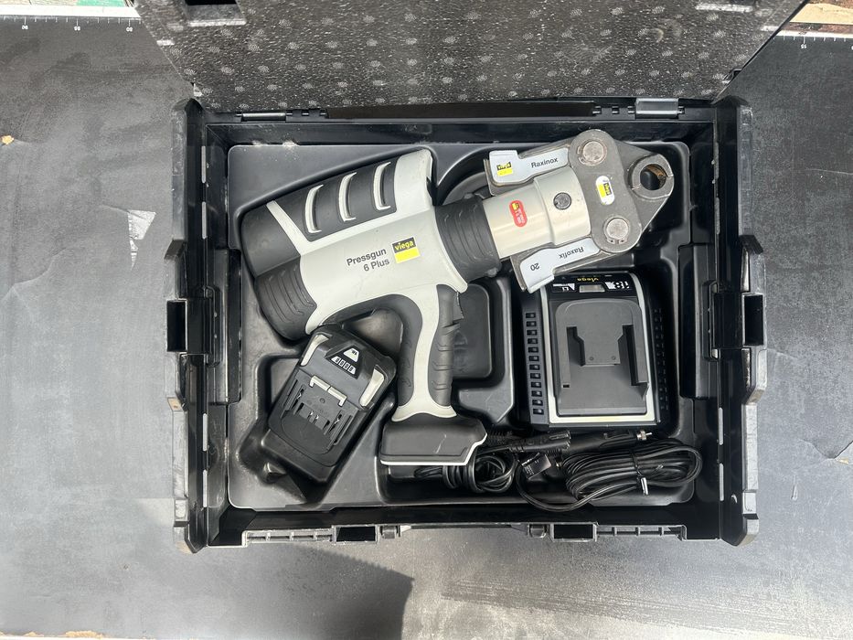 Акомулаторна машина за пресоване Viega Pressgun 6 plus