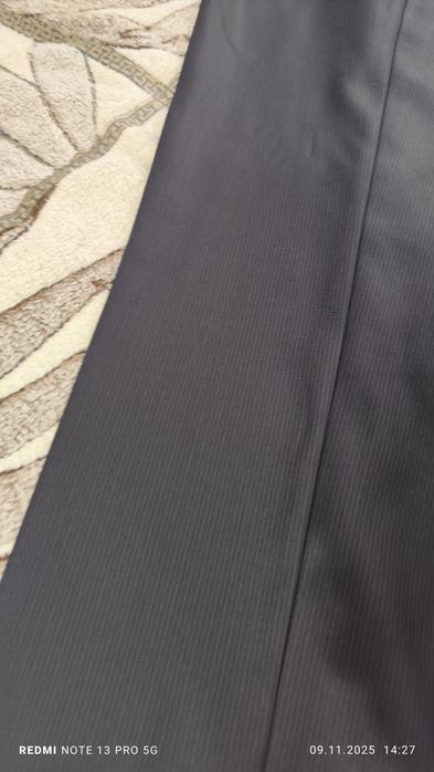 Мужские брюки без пиджака.