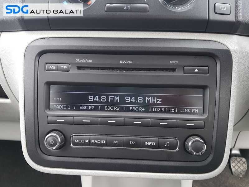 Radio CD Player Radio Swing MP3 Skoda Octavia 2 2004 - 2013