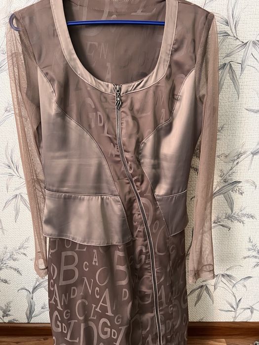 Платья а хорошем состоянии