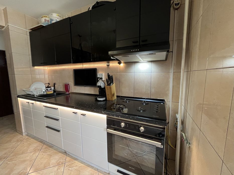 Bucatarie completa cu electrocasnice