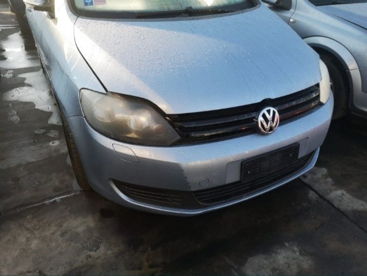 Dezmembrez vw golf 6 plus