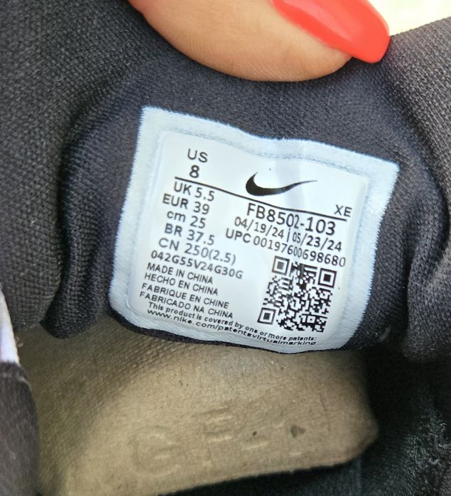 Nike Vomero 17 оригинални дамски сникърси 39 номер нови