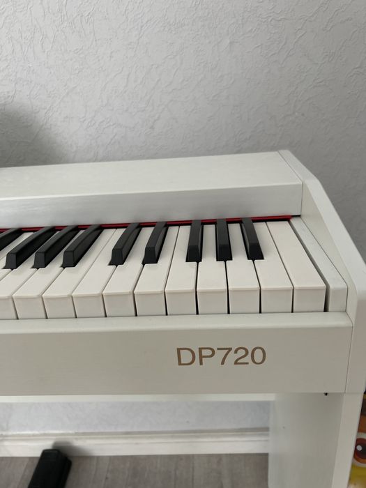 Продам электронное фортепиано