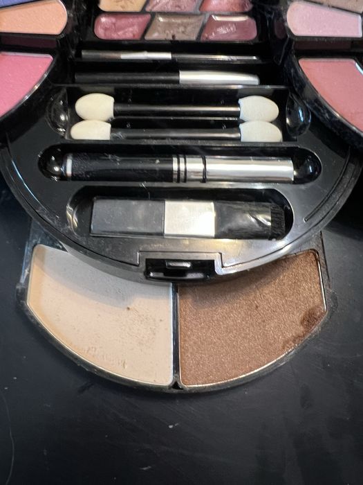 Гримове комплект