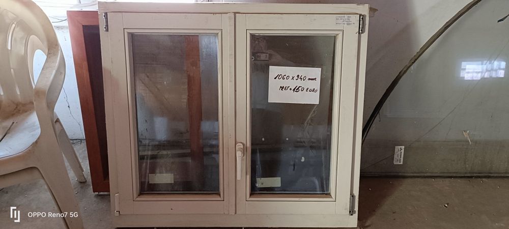Vând uși și ferestre noi realizate din lemn stratifica