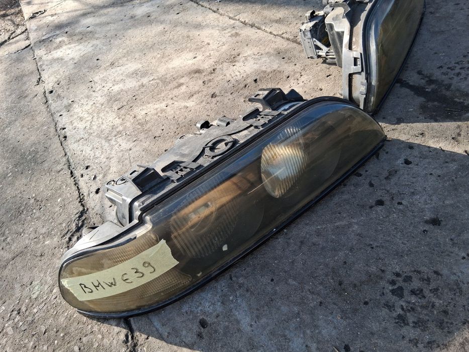 Faruri BMW e39 cu Xenon