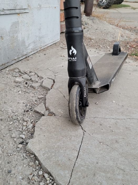 Продам трюковой самокат чили