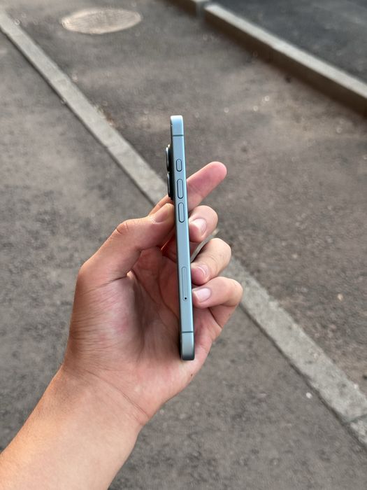 Продам iPhone 16 256гб 90%