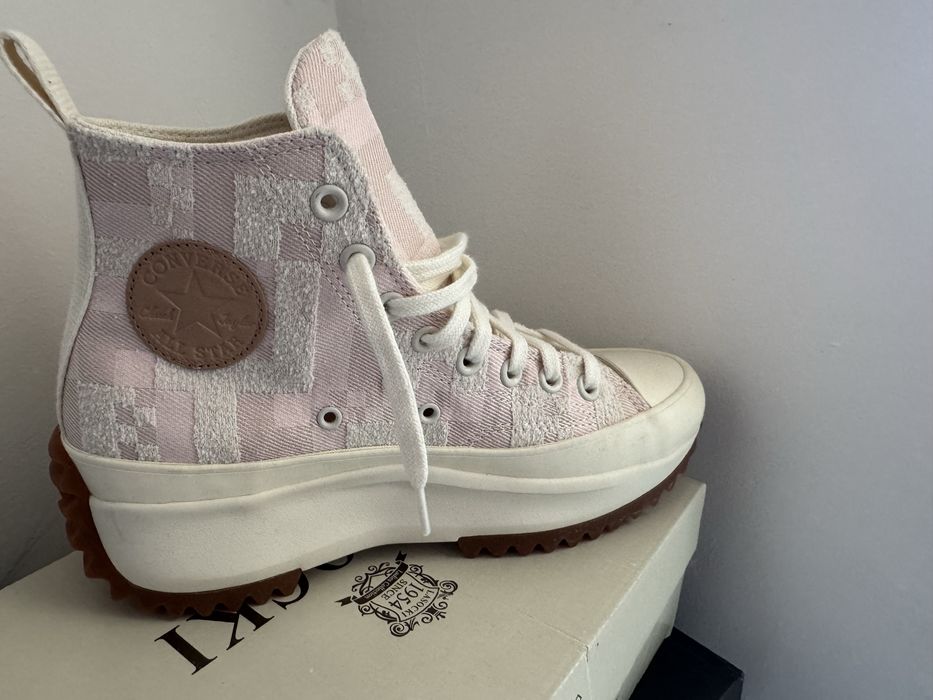Продавам кецове Converse