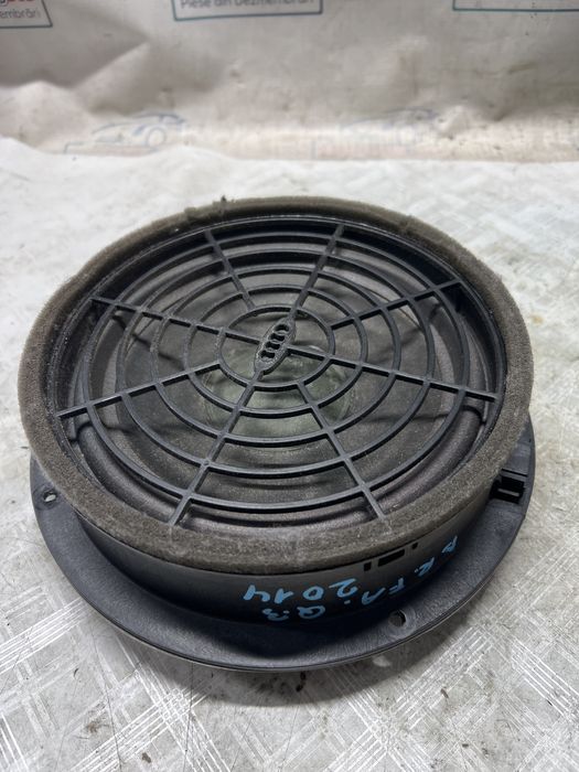 boxa dreapta fata  audi a3 - motorina 2014