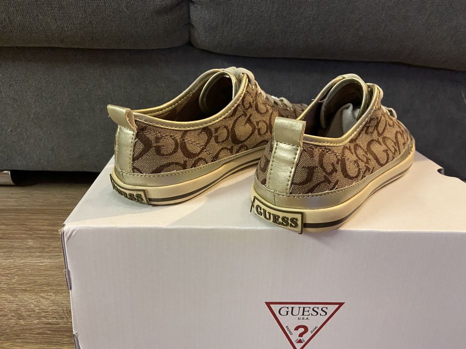 GUESS оригинални дамски обувки