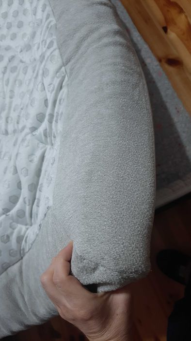 Продават се два топ матрака на Wellpur  модел Т110