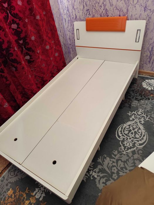 Детская или подростковая мебель