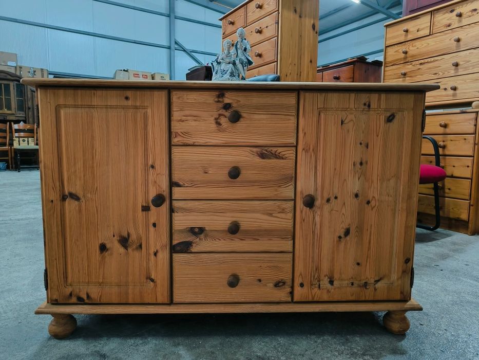 3879 Контра бюфет