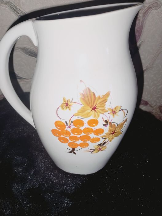 Советский кувшин рябина