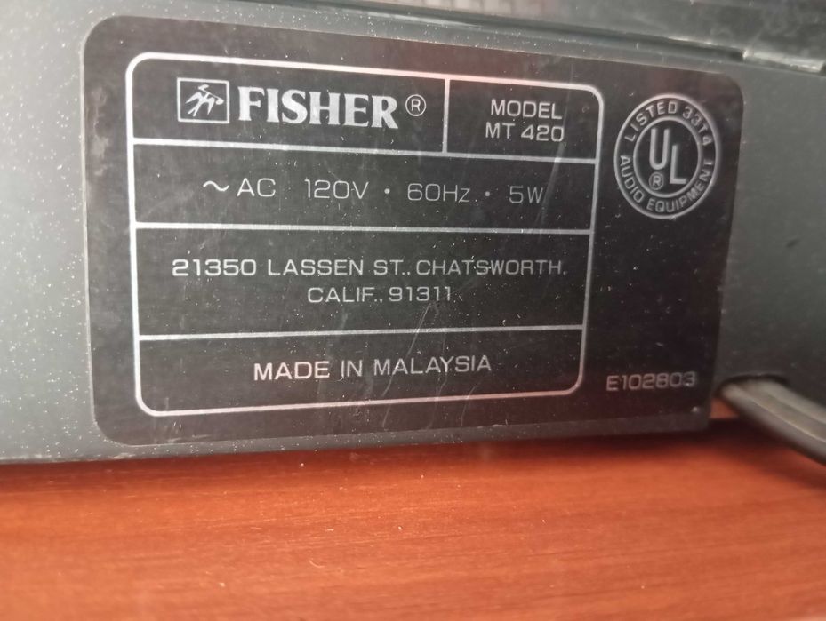 Продам проигрыватель винил дисков FISHER.