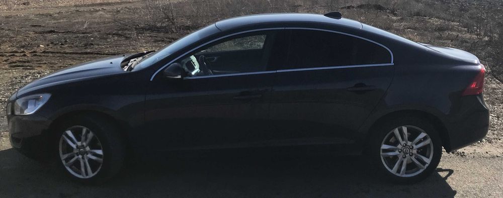Volvo S60 2013 1.6 diesel, automatic 6 + 1, Drive-E