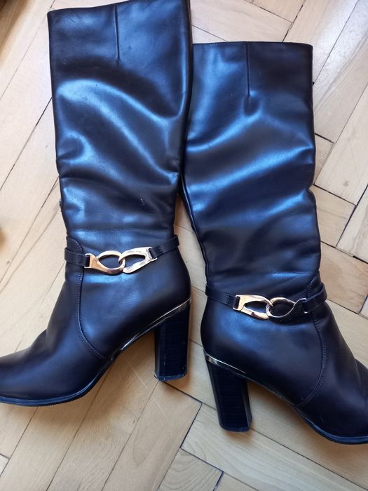 Чисто нови дамски  ботуши мокасини