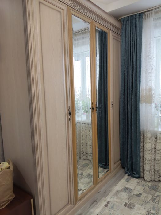 Спальный гарнитур