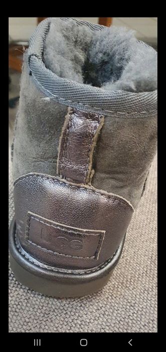 Cizme Ugg  marimea 28.5