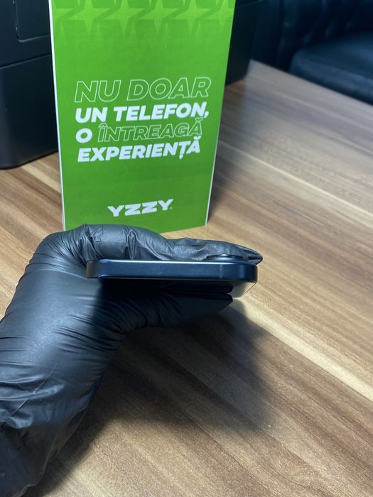 iPhone 16 / 128 GB / Sănătate baterie 93% / Foarte bun