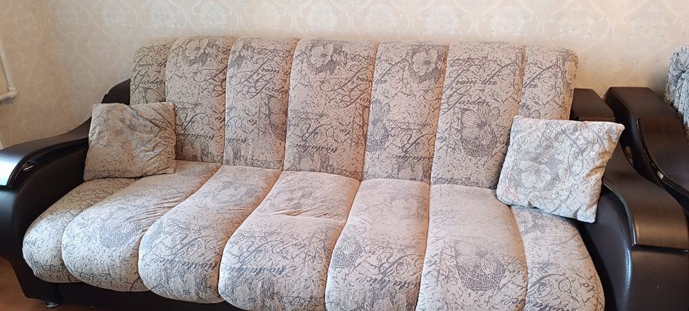 Продам диван с креслом раскладные