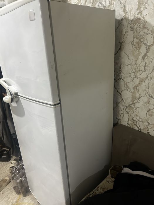 Срочноо продам холодильник бу