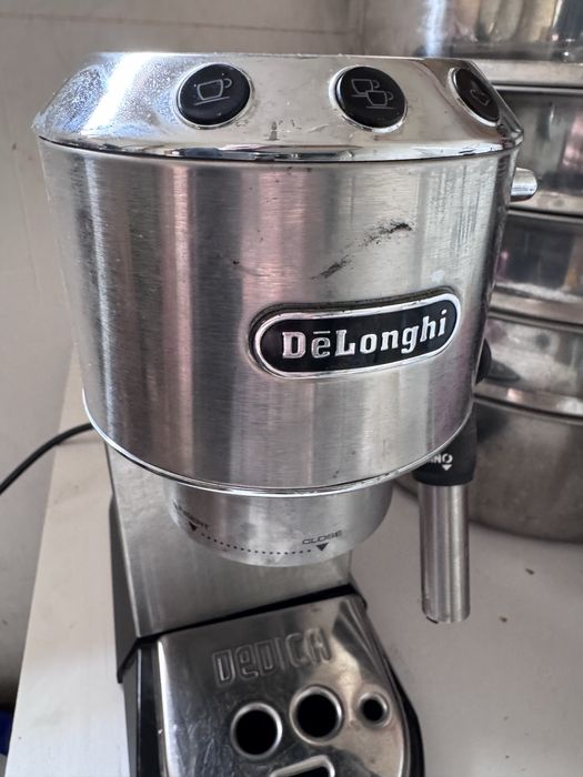 Кофемашина delonghi