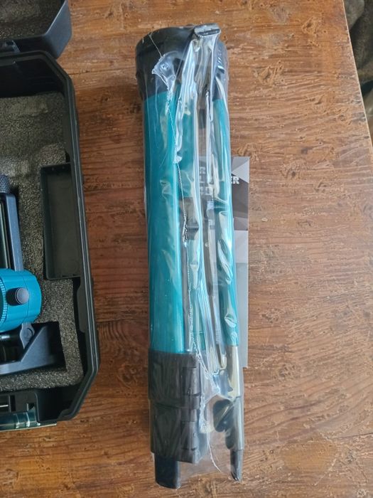 Лазерен нивелир чисто нов