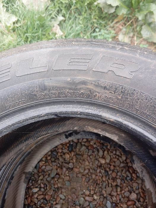 Продам резину на джип