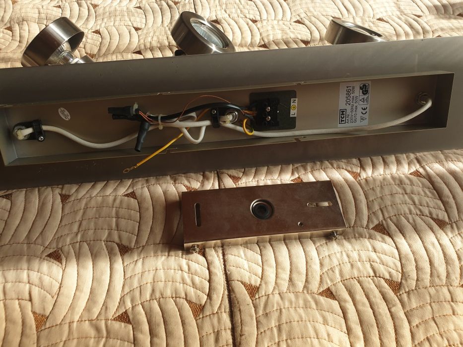 Лампа за стена, 3 крушки