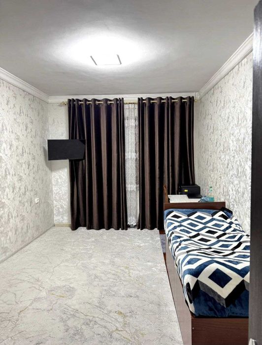 Юнусабад6, 2/1/4  2комнатная, не торец