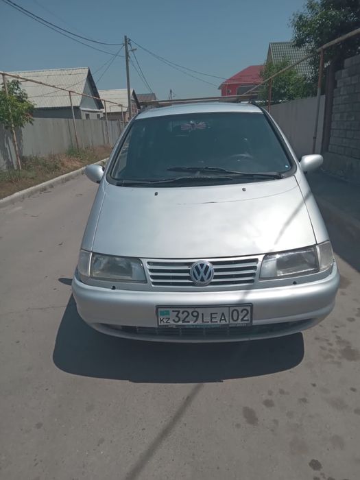 Volkswagen Sharan 1997 г.