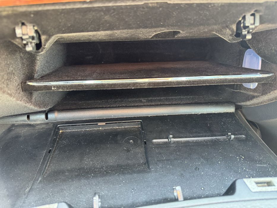 Разделител за Жабка W211