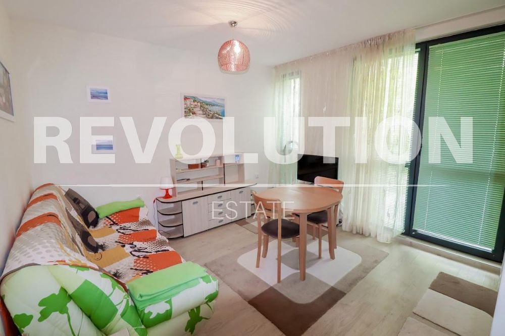 Дава се под наем Двустаен апартамент в Варна, м-т Евксиноград - 56 кв.м за 600 € - Снимка #1