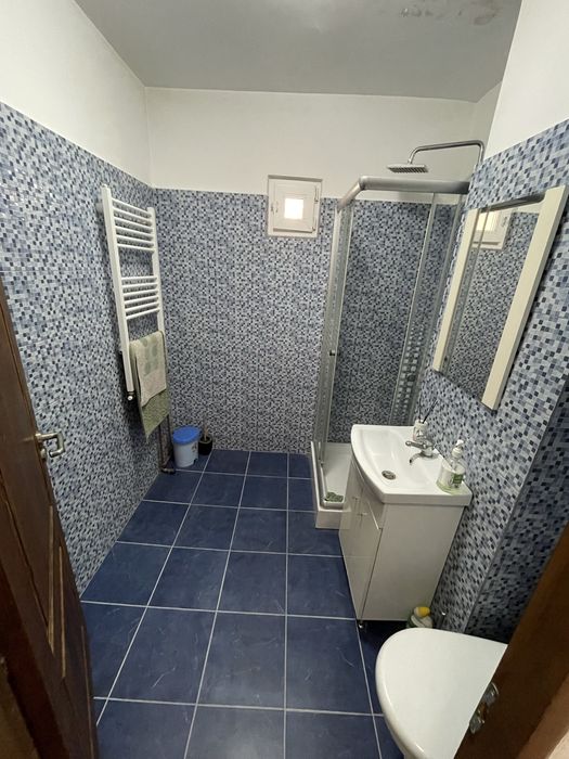 Inchiriez apartament cu 2 camere in centru!