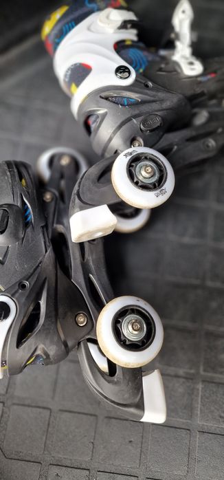 Role unisex cu cască