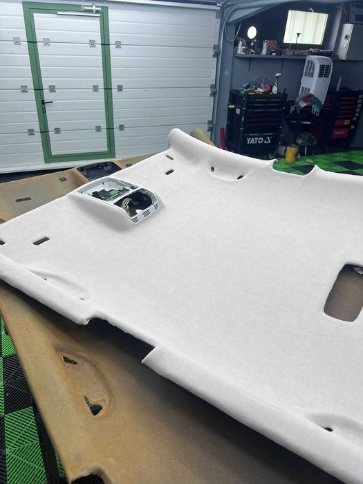 Retapitare profesionala plafoane, stalpi, fete de portiera auto