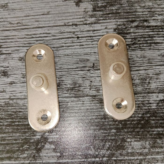 Полкодержатель  мебельный