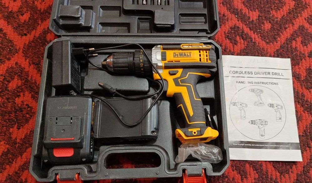 Аккумуляторная дрель-шуруповерт DEWALT (бесщеточная/XRP) 18V, комплект