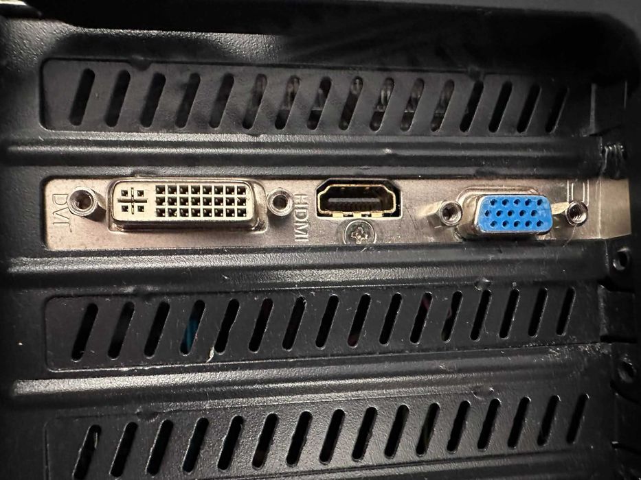 Sistem PC complet (AMD - ASUS(MB)-16GB RAM-NVIDIA-SSD-ZALMAN) de buget