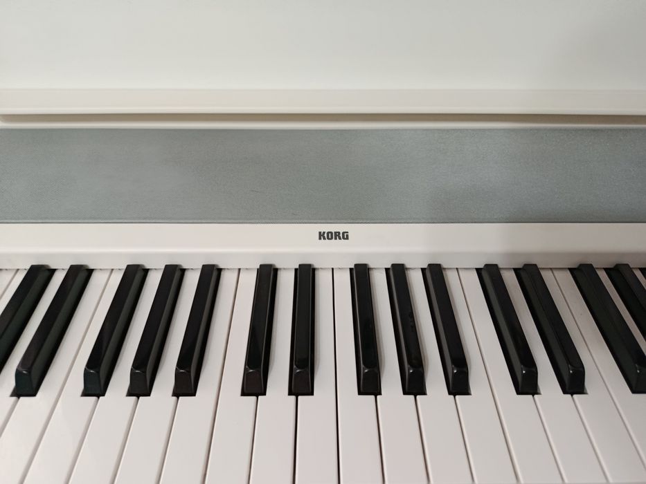 Цифровое пиано Korg