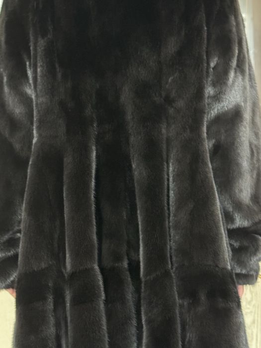 Норковая шуба чёрная