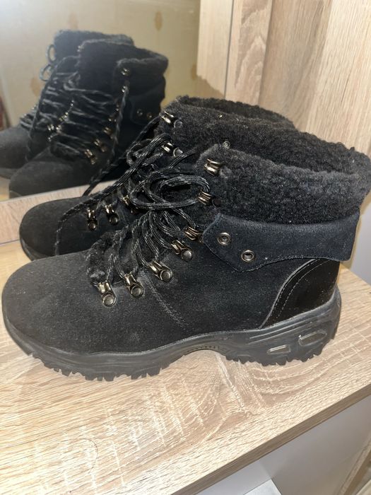 Продаем качественные четыре пары обуви б/у