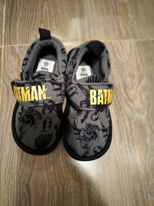 Обувки детски маратонки кожени Дисни Адидас  домашни обувки