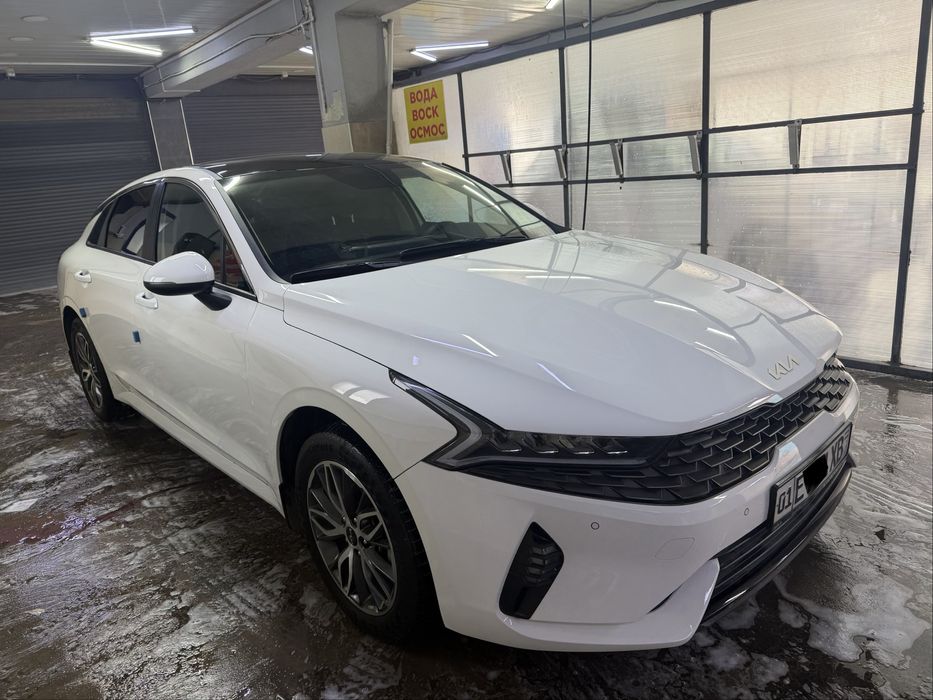 Comfort+ Kia K5 sotiladi.