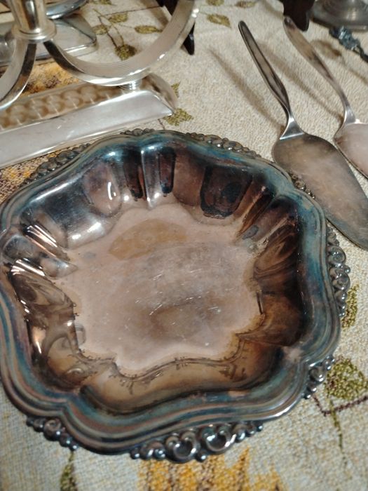 Лот посребрени предмети