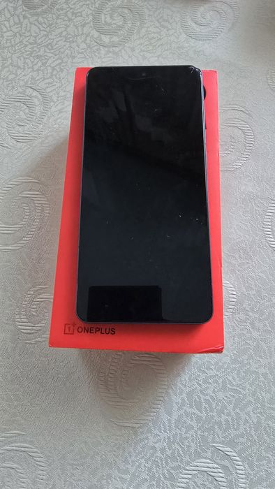 Продам oneplus 13R и redmi note 9